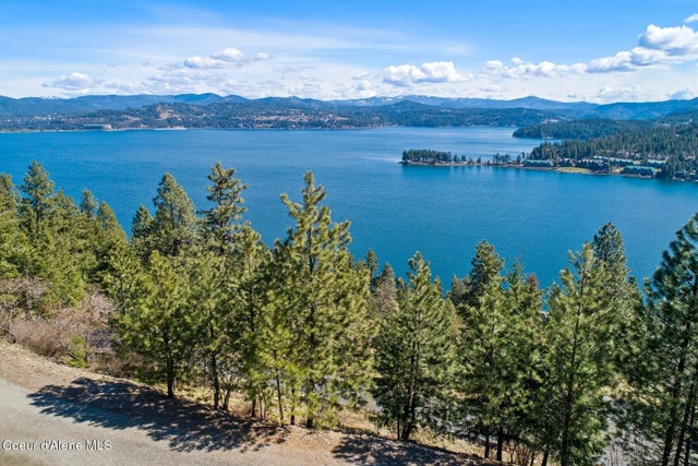 4926 S Scenic Dr, Coeur d'Alene
