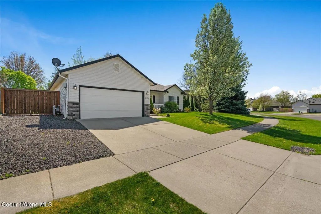 8920 N Torrey Ln, Hayden