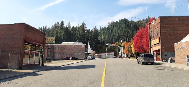 218-224 Earle St, Mullan