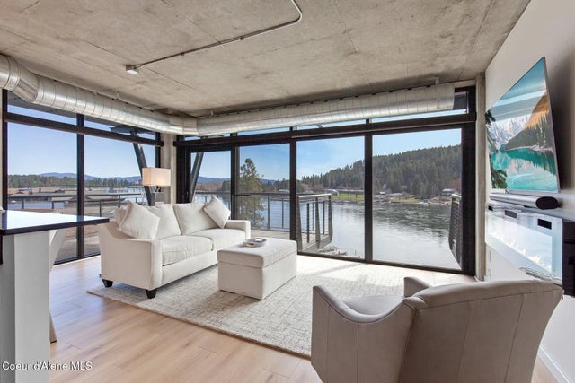 1884 W Bellerive Ln 408, Coeur d'Alene