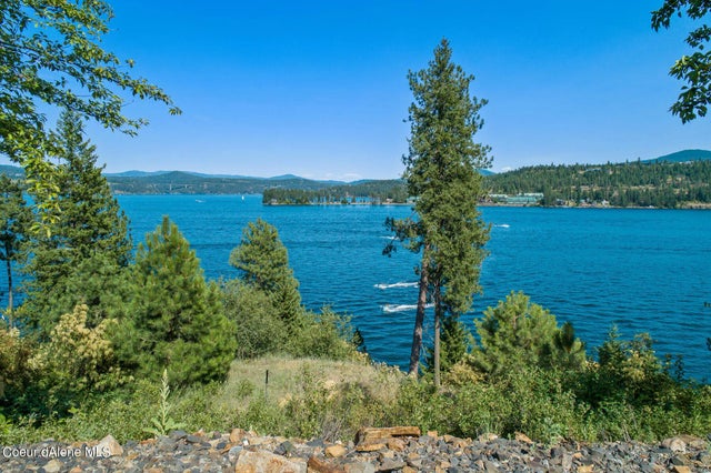 4642 S Threemile Point Rd, Coeur d'Alene