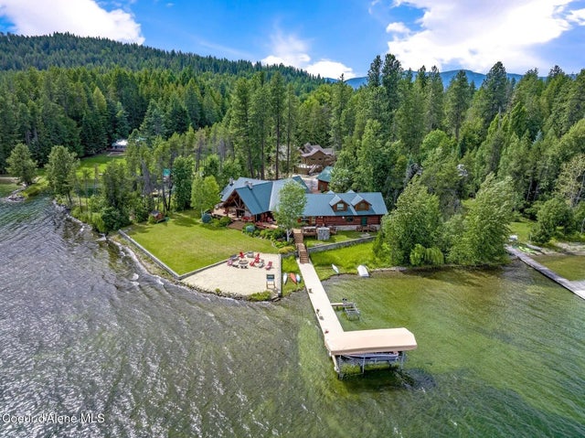 271 W Shore Lane, Sandpoint