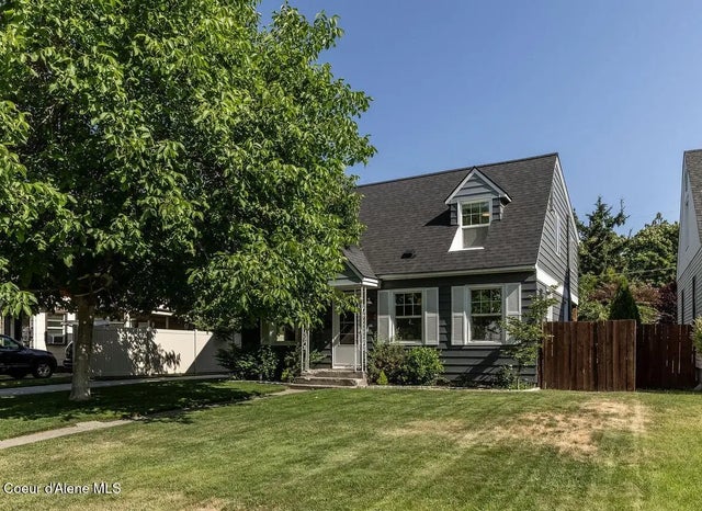 925 E Thurston Ave, Spokane