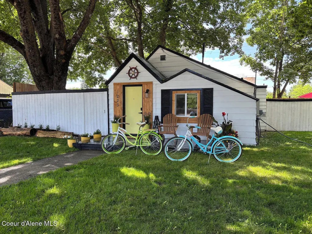 1223 N 1st St, Coeur d'Alene