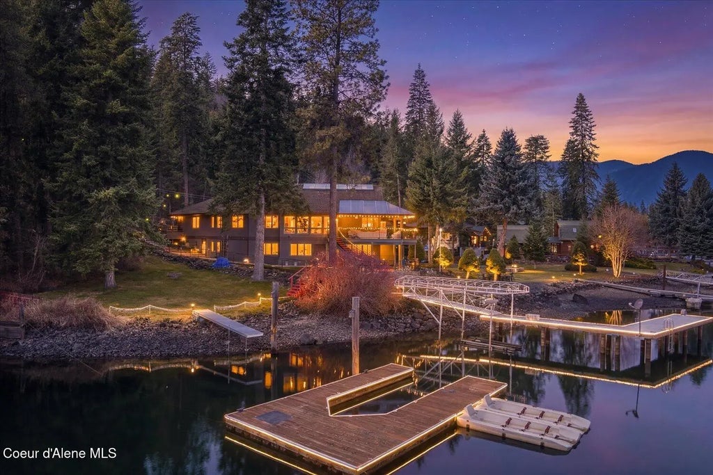 544 S Stewart Ct, Coeur d'Alene