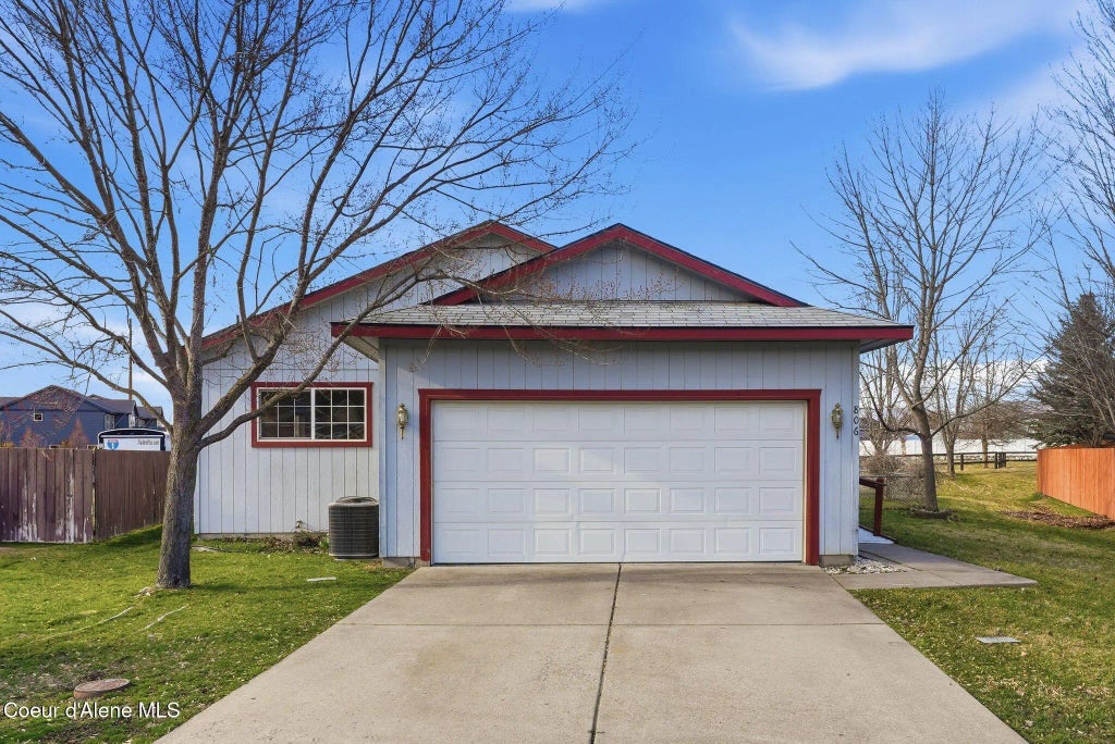 806 W Yarrow Ct, Post Falls