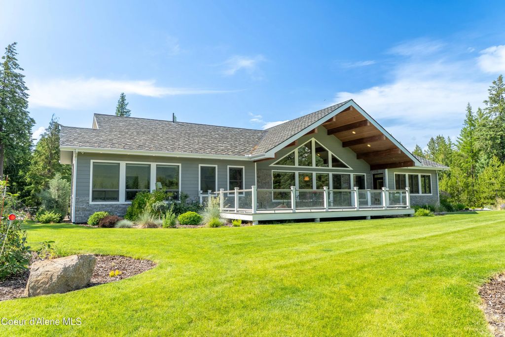 893 Pinnacle, Bonners Ferry