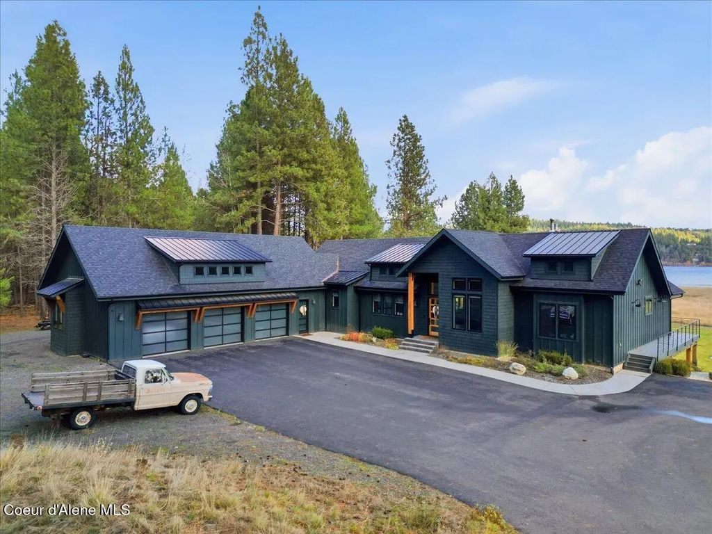 13846 N Hauser Lake Rd, Hauser