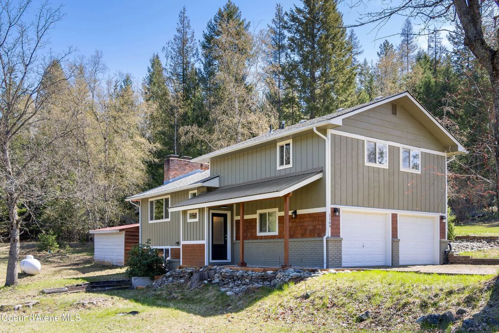 1169 Algoma Spur Rd, Sagle