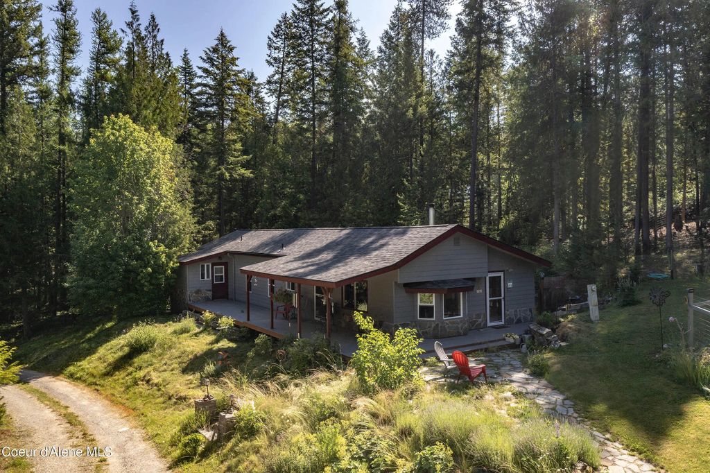 202 Fry Creek Rd, Sagle