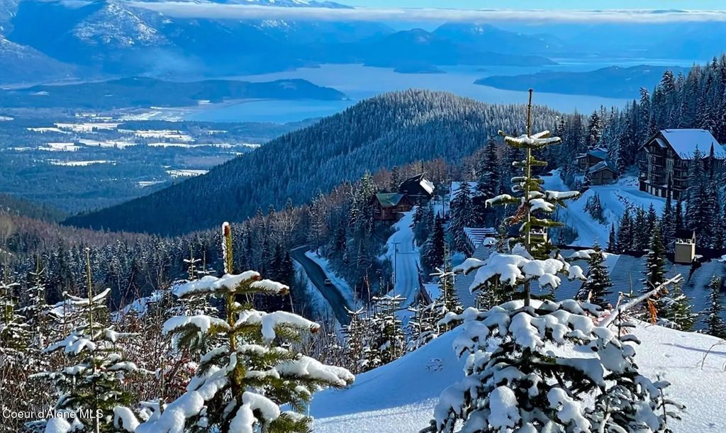 Crystal View L3 B1, Sandpoint