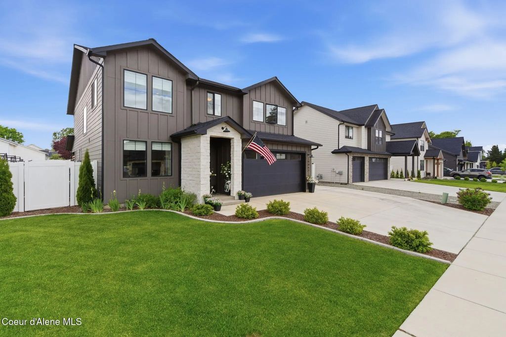 9061 N Raintree Ln, Hayden