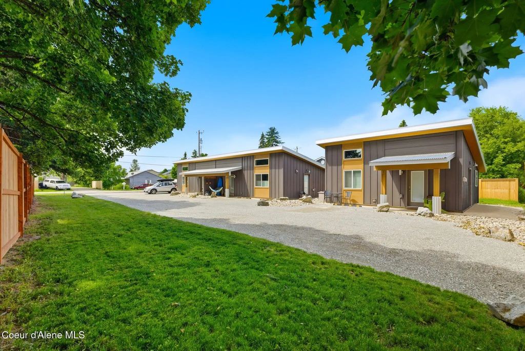 1608 Cedar St, Sandpoint