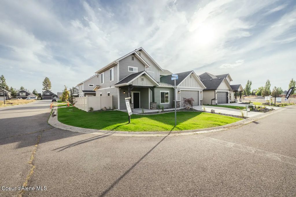 8517 N Avalanche Ln, Hayden