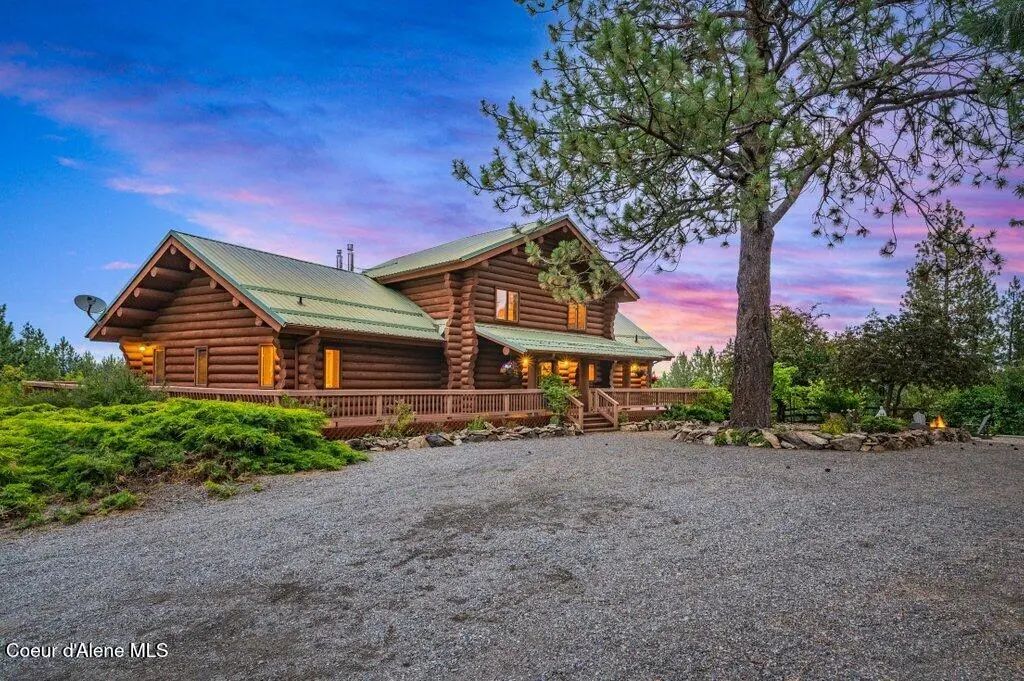 3018 S Signal Point Rd, Post Falls