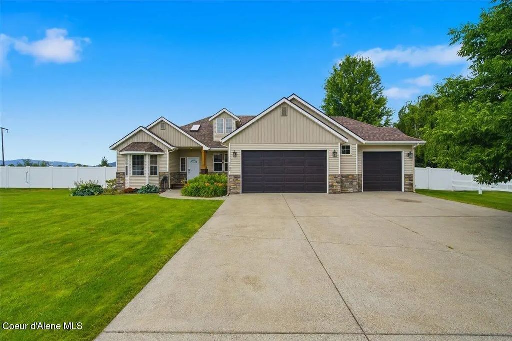 1906 W Evening Star Rd, Post Falls