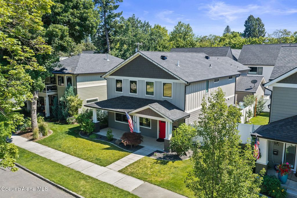 818 & 820 E Lakeside Ave, Coeur d'Alene