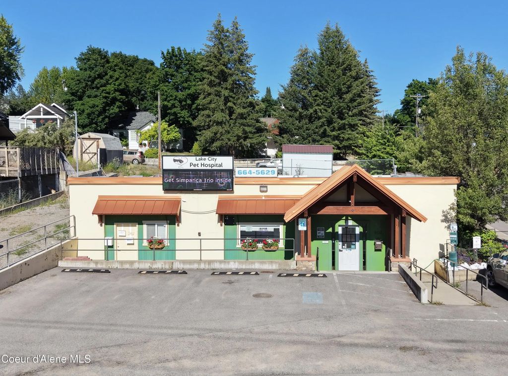 902 Lincoln Way, Coeur d'Alene