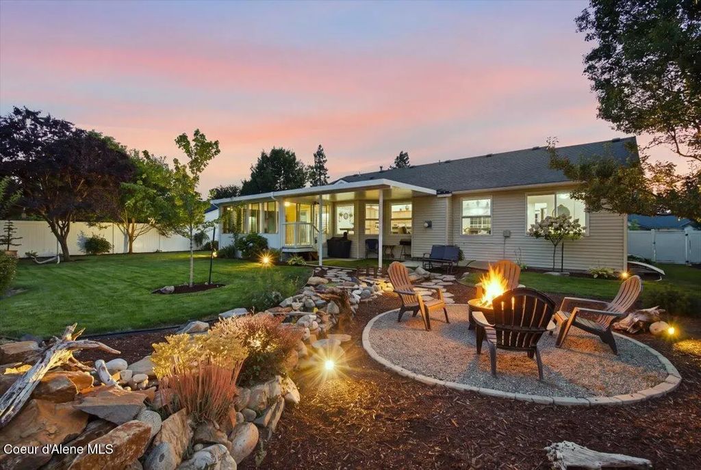 7464 N Barbie St, Coeur d'Alene
