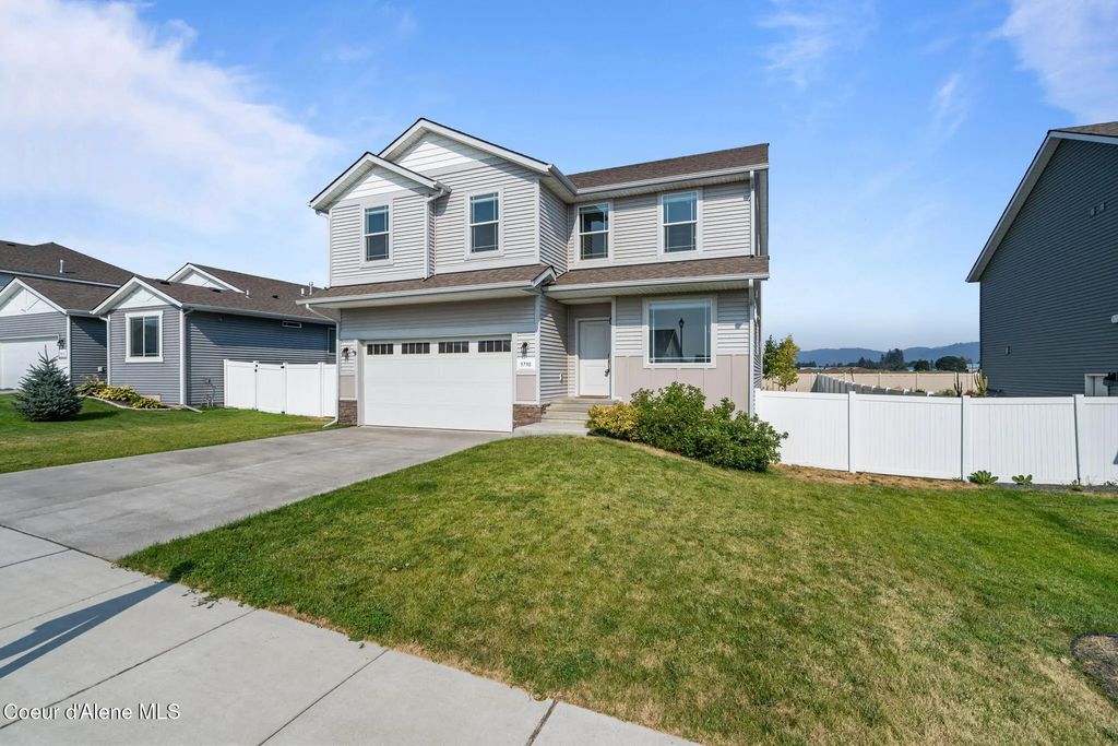 9798 N Heston Loop, Hayden