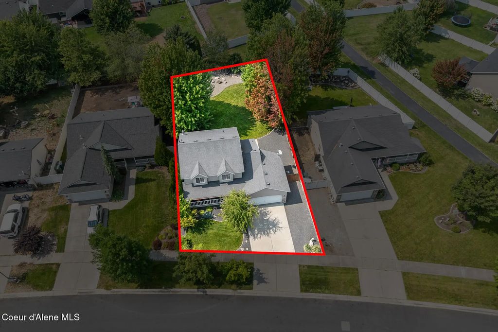 2411 N Mackenzie Dr, Post Falls