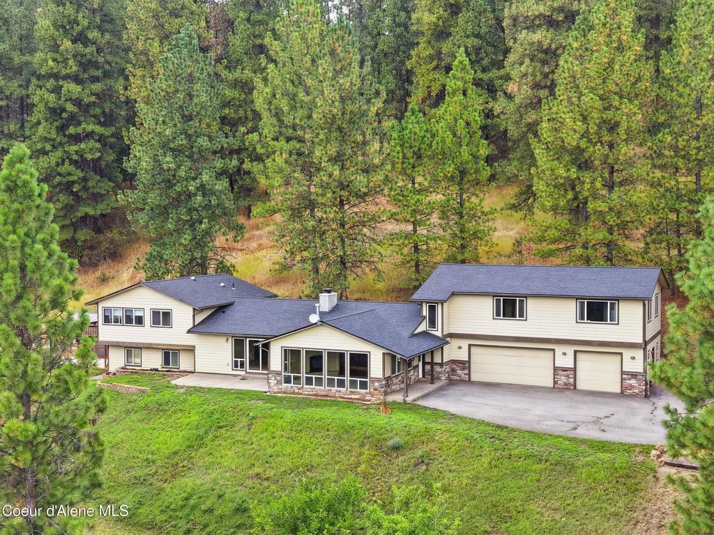 2719 S Reynolds Rd, Coeur d'Alene
