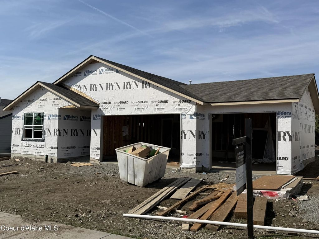 4242 N Arrowleaf Loop, Post Falls