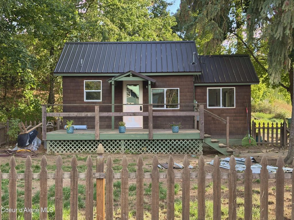 6552 Jackson St, Bonners Ferry