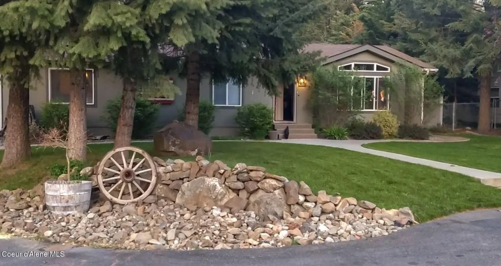 380 S Riviere Ct, Coeur d'Alene