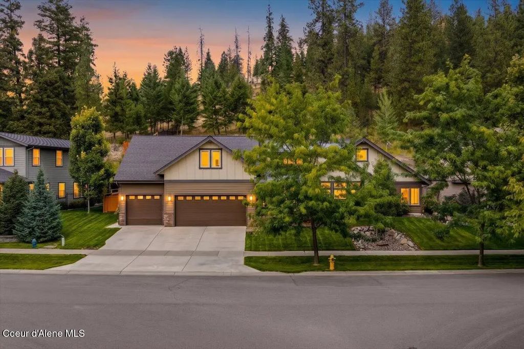 2483 E Mountain Vista Dr, Coeur d'Alene