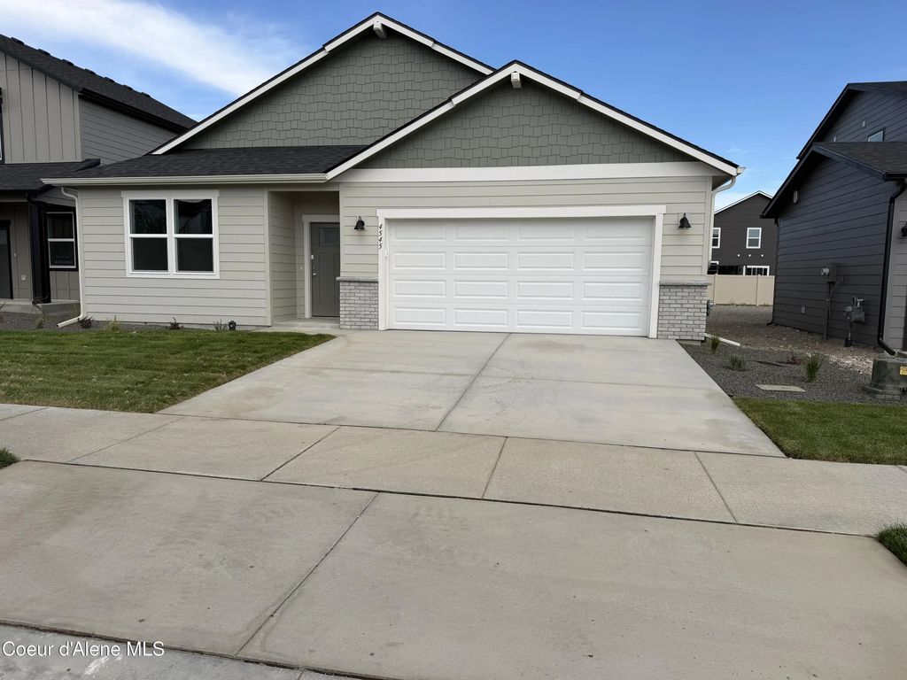 4545 E Rare Fox Ave, Post Falls