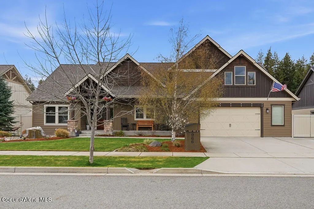 966 E Hurricane Dr, Hayden