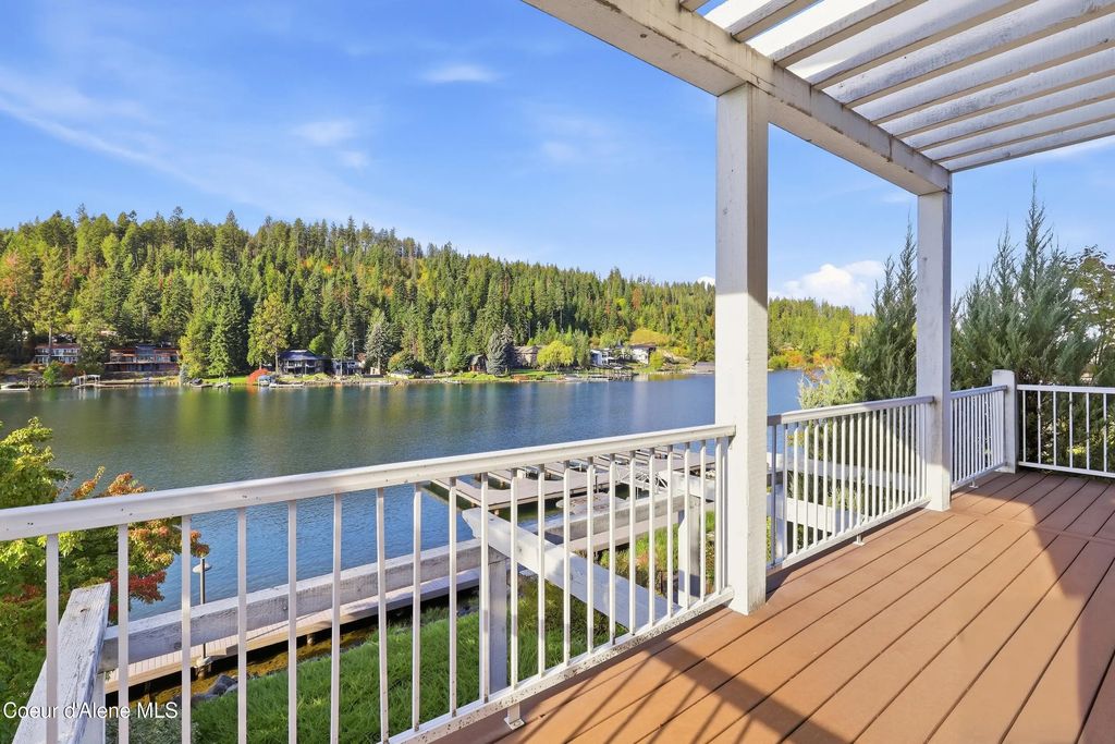 1992 W Bellerive Ln, Coeur d'Alene