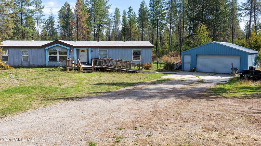 16684 N Trails End Rd, Rathdrum