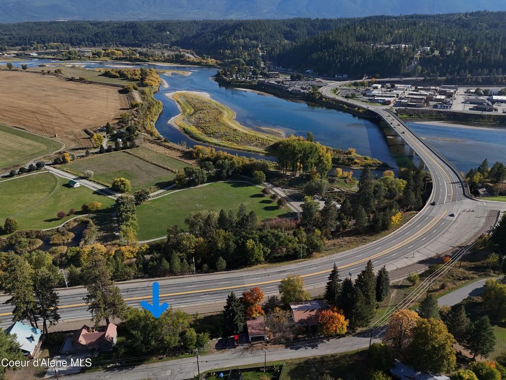 Nna Comanche St, Bonners Ferry