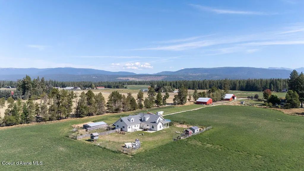 1878 Moon Shadow Rd, Bonners Ferry