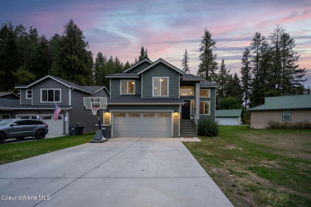 155 White Way, Priest River