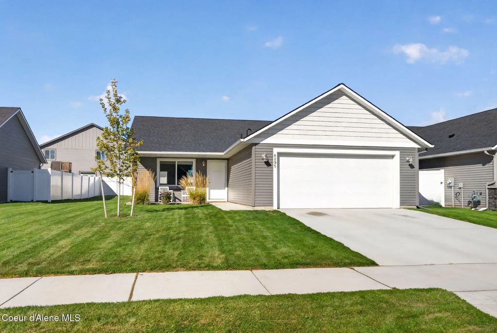 6295 W Bowmore Ln, Rathdrum