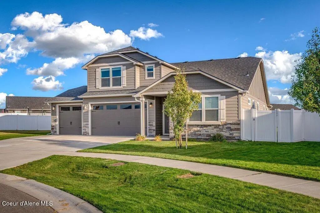 5734 W Lujack Way, Rathdrum