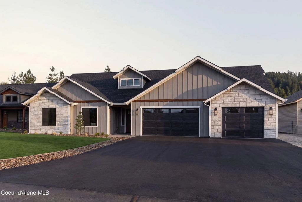 27 Osprey Ln, Sandpoint