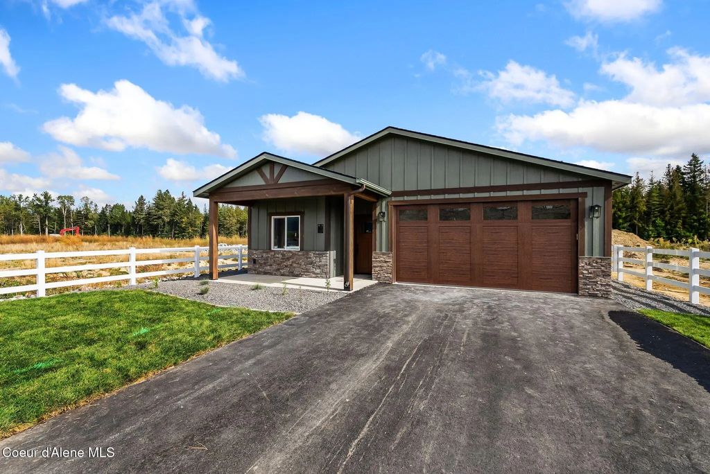 191 Backtrack Rd Rd, Sandpoint