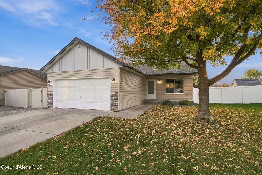 2710 E Thrush Dr, Post Falls
