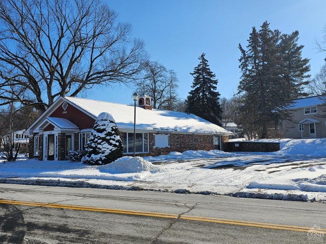 83 Main St, Philmont