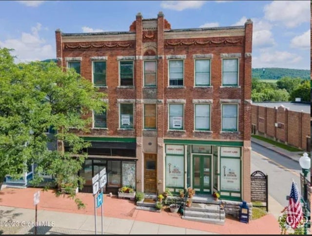 548 Main St, Cobleskill
