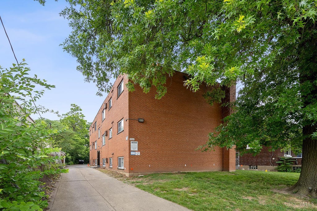 1522 Cedar Avenue, Cincinnati