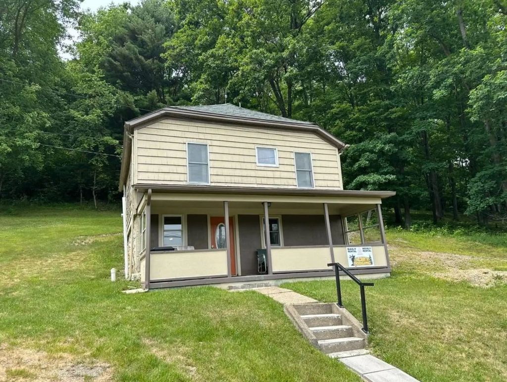 2315 River Rd, Weedville