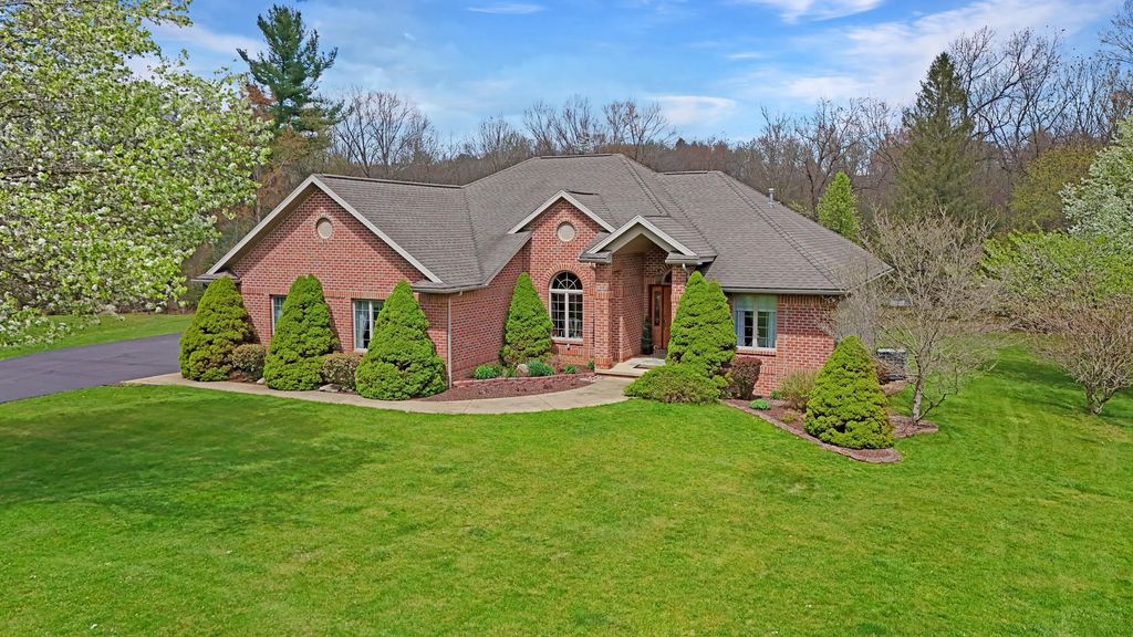 3 Rocky Bend Rd, Clearfield