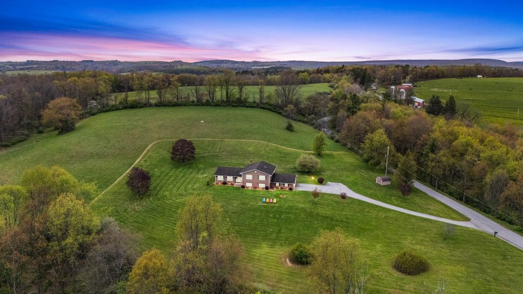 1309 Dairy Ln, Clearfield
