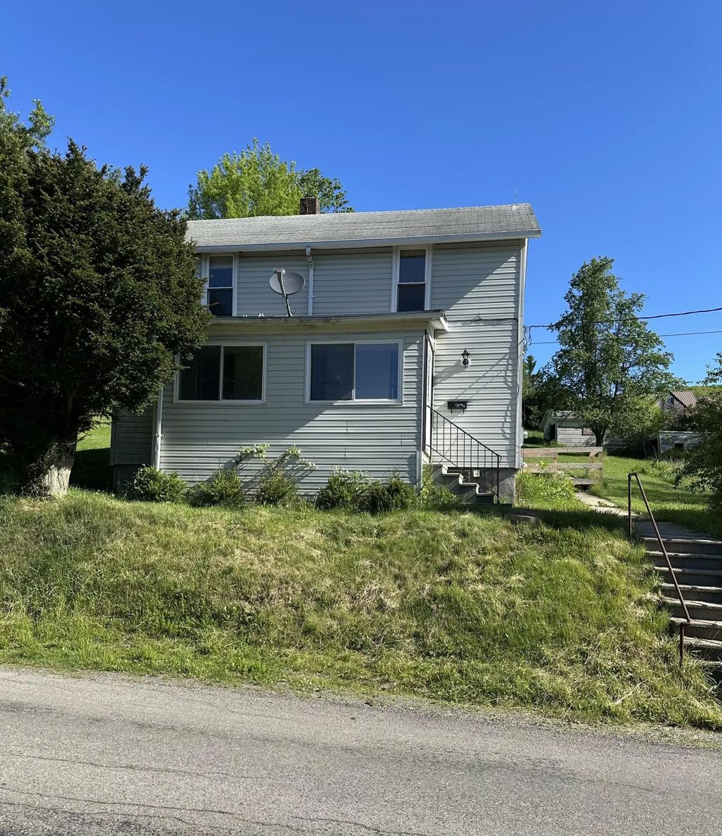 398 Main St, Sykesville