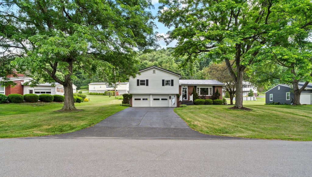 615 Indian Rd, Clearfield